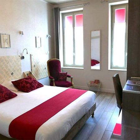Hotel Mille Et Une Feuilles La Charité-sur-Loire Kültér fotó