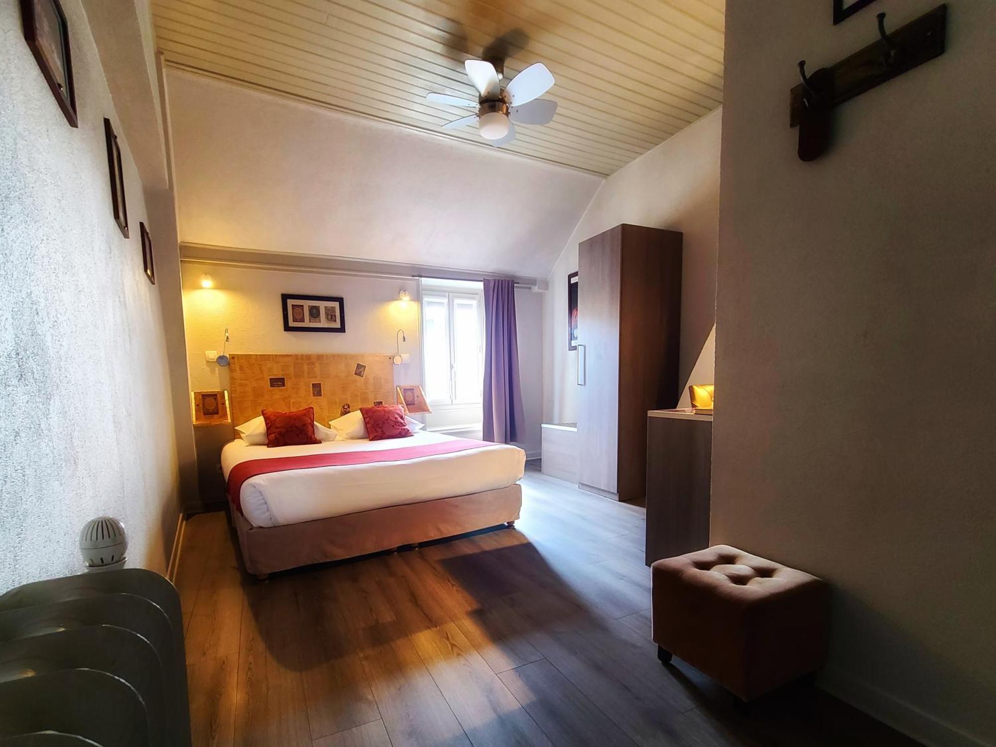 Hotel Mille Et Une Feuilles La Charité-sur-Loire Kültér fotó