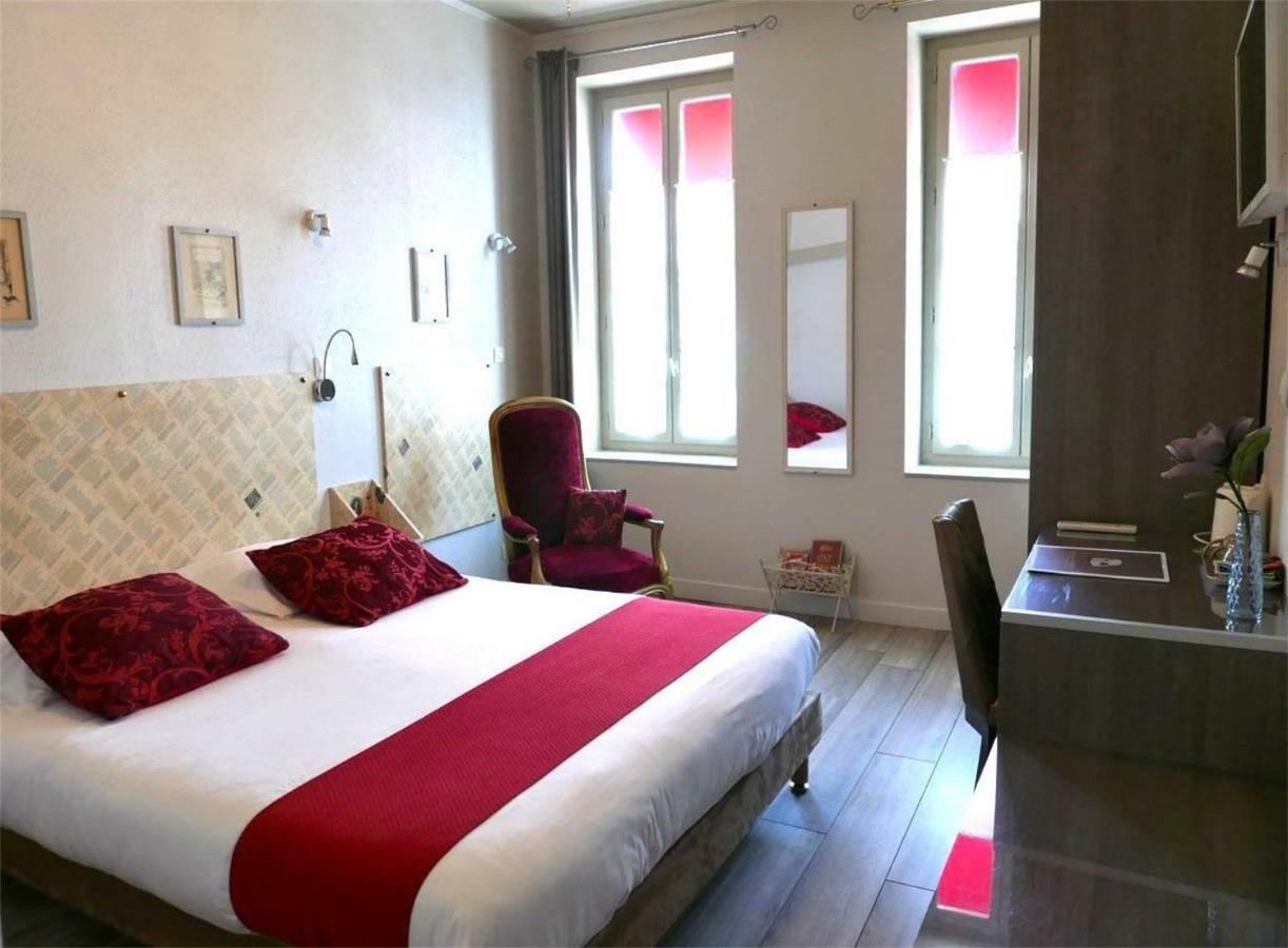 Hotel Mille Et Une Feuilles La Charité-sur-Loire Kültér fotó